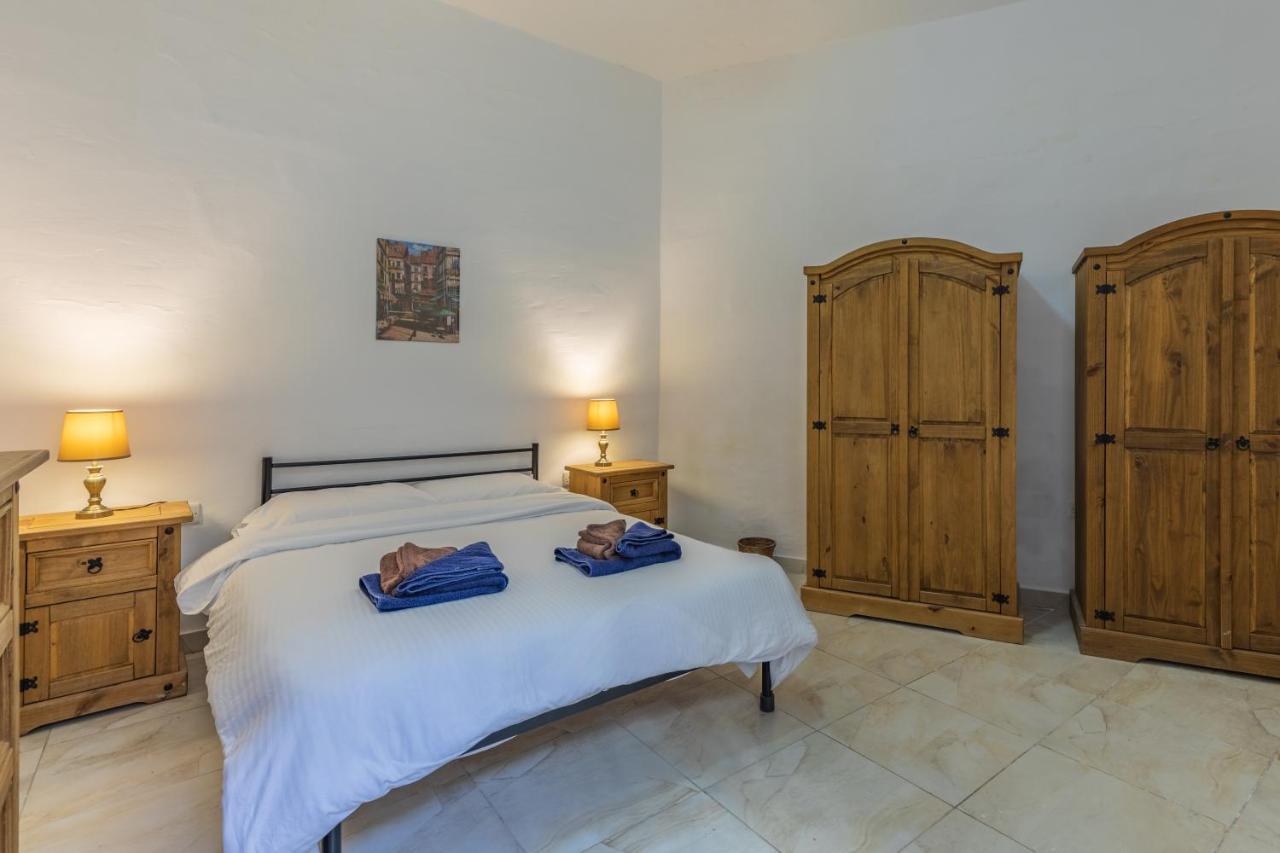 Bormla - Comfortable Two Bedroom Apartment Cospicua Extérieur photo
